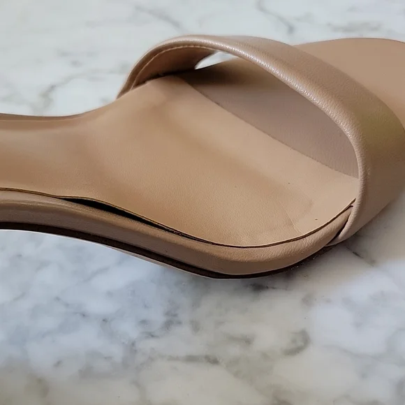 INC International Concepts Heels Size 8 - Picture 6 of 7